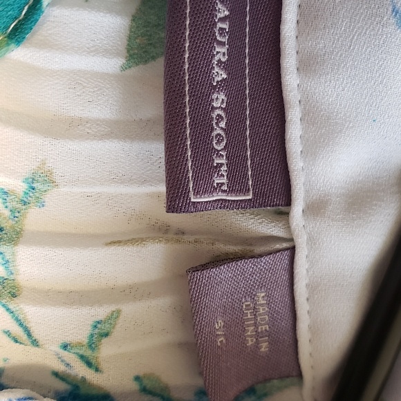 Button up dress shirt - Picture 4 of 4